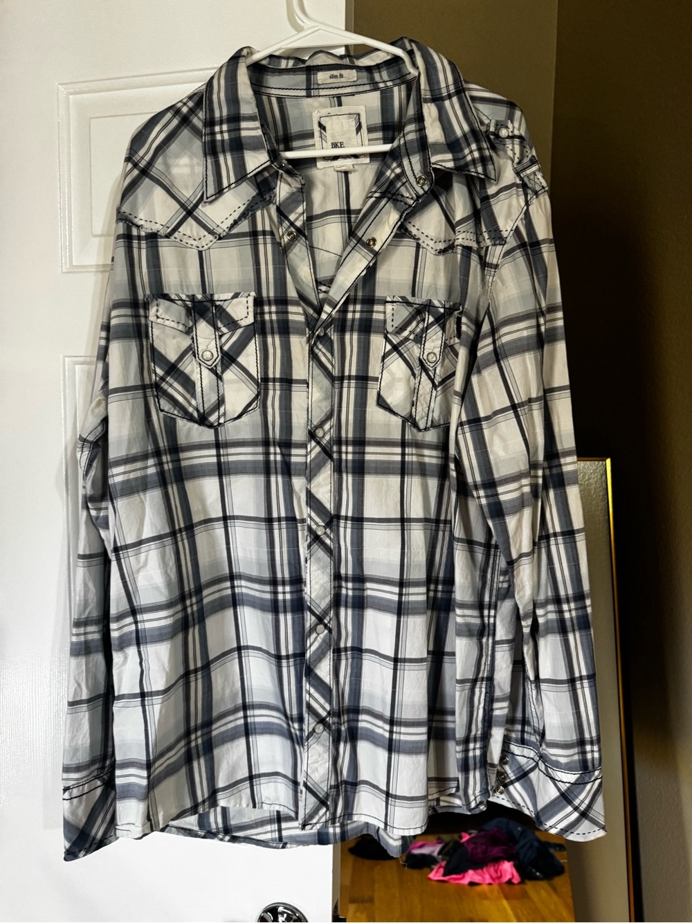 BKE Men's Casual Button Down Plaid Shirt in White and Black
